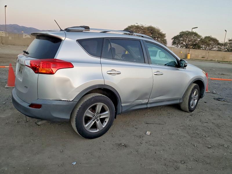 Photo 3 from auction – 2015 TOYOTA RAV4 XLE with VIN 2T3WFREV7FW178526