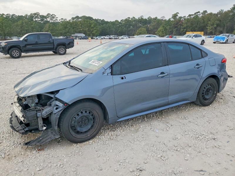TOYOTA COROLLA LE 2020 with VIN 5YFEPRAE1LP110243 - Photo from auction