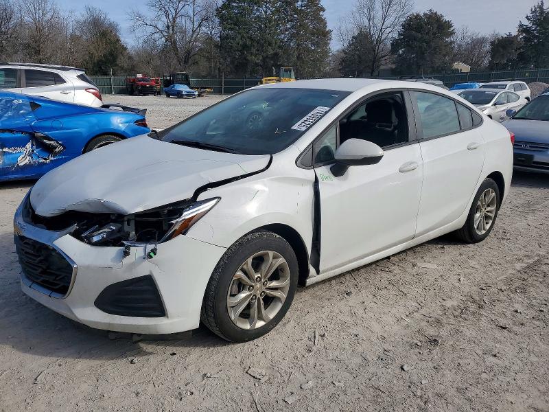 CHEVROLET CRUZE 2019 with VIN 1G1BC5SM0K7126536 - Photo from auction
