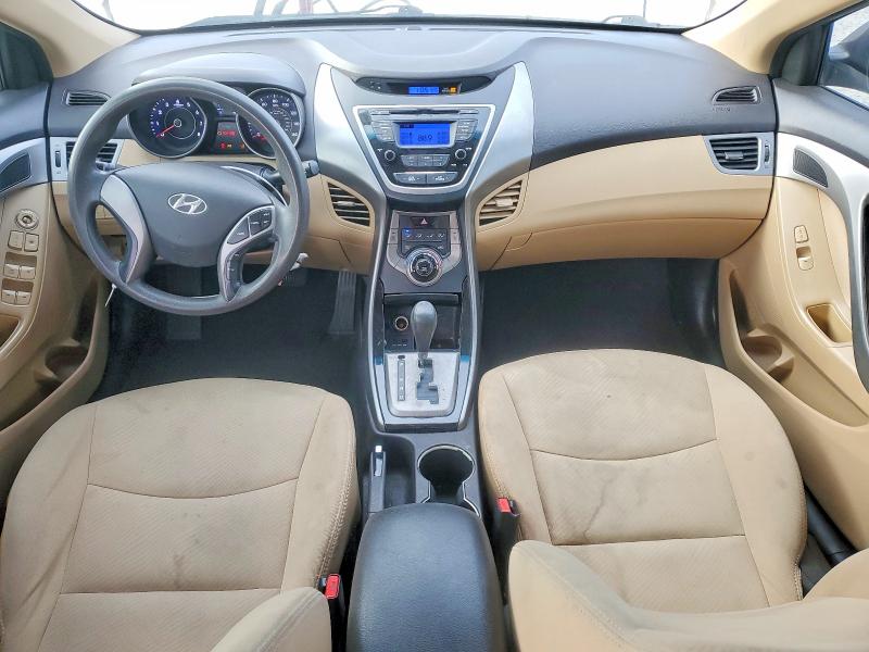 Photo 8 from auction – 2013 HYUNDAI ELANTRA GL with VIN 5NPDH4AE8DH367670