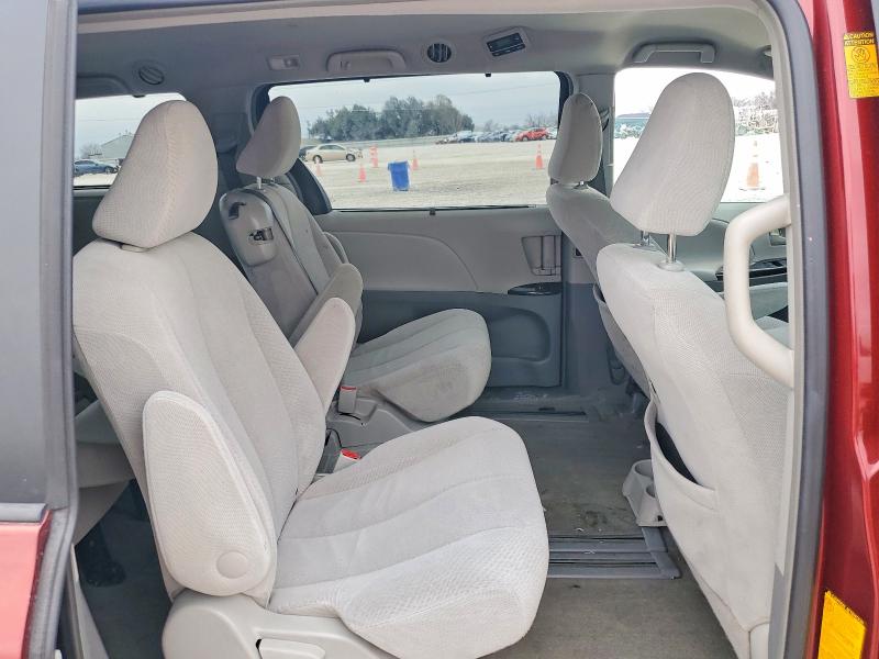Photo 11 from auction – 2013 TOYOTA SIENNA with VIN 5TDKK3DC6DS296184