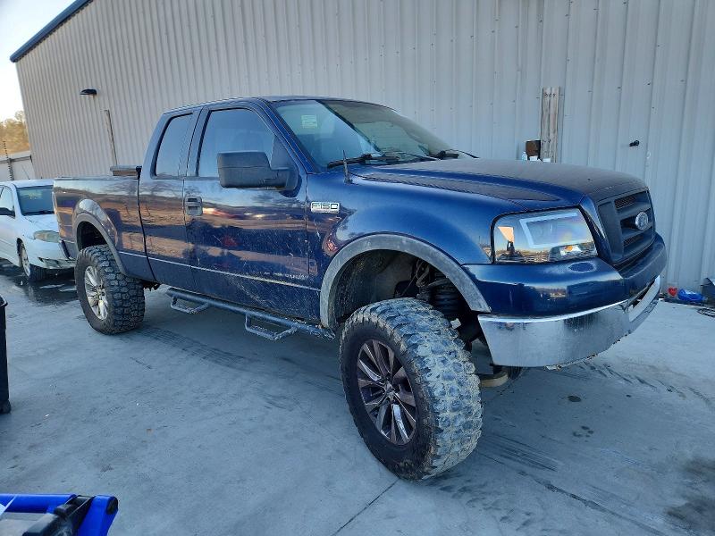 Photo 4 from auction – 2004 FORD F150 with VIN 1FTPX14564NC46114
