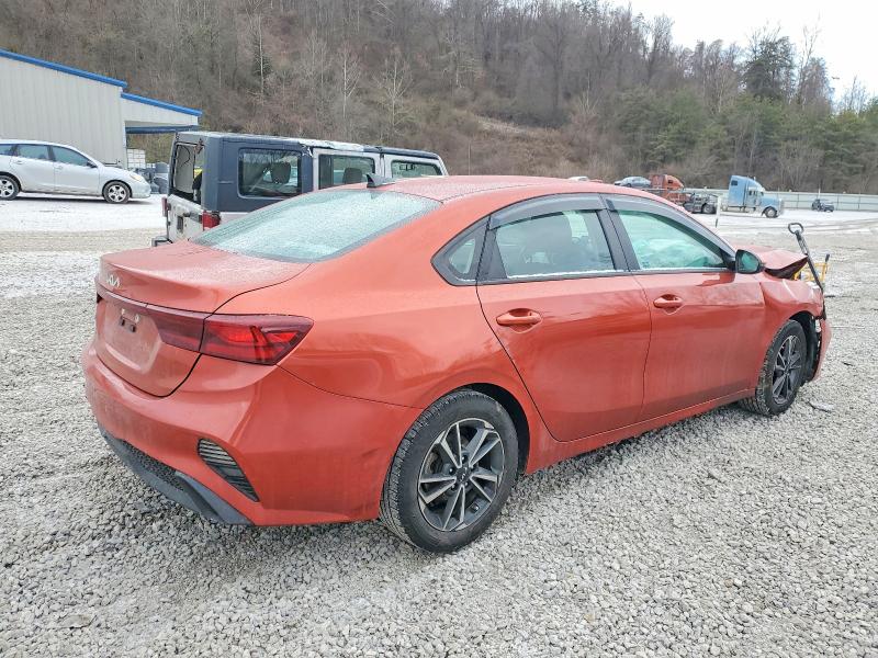 Photo 3 from auction – 2023 KIA FORTE with VIN 3KPF24AD5PE509788