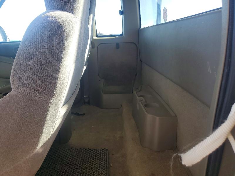 Photo 10 from auction – 2000 GMC SONOMA with VIN 1GTDT19W6Y8305098