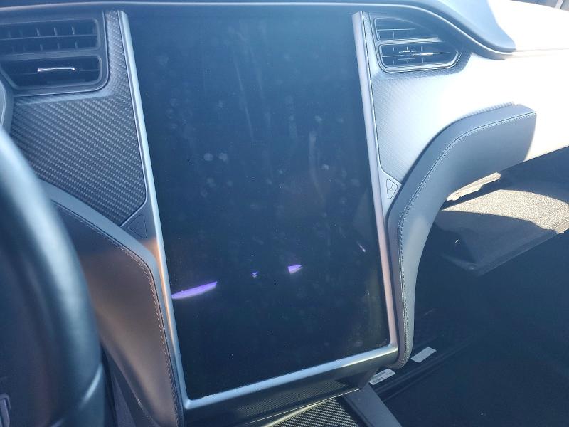 Photo 9 from auction – 2018 TESLA MODEL X with VIN 5YJXCDE28JF104522