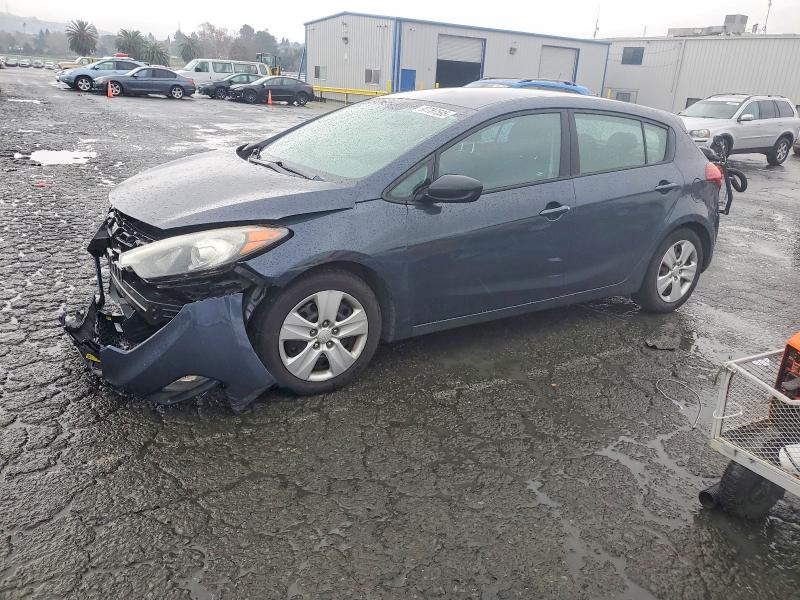 KIA FORTE 2016 with VIN KNAFK5A8XG5657601 - Photo from auction
