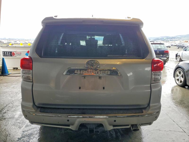 Photo 6 from auction – 2010 TOYOTA 4RUNNER with VIN JTEZU5JR1A5005942