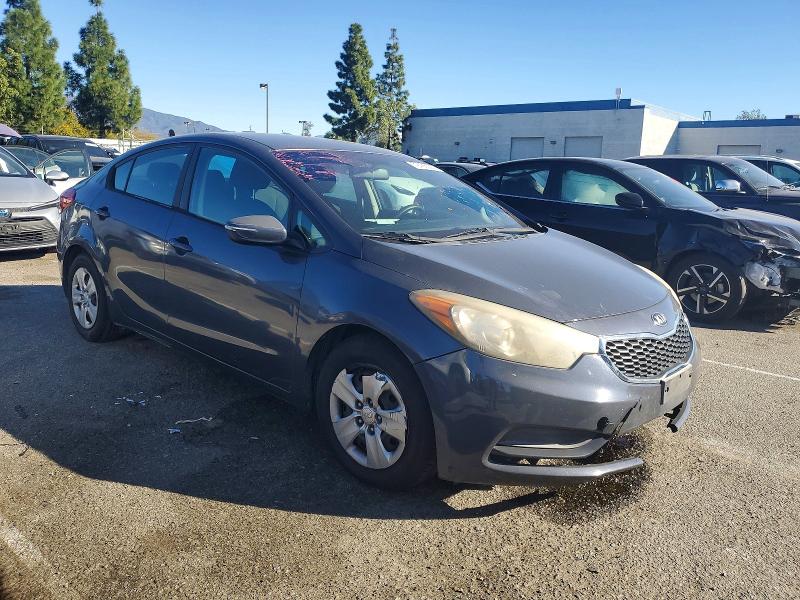 Photo 4 from auction – 2015 KIA FORTE with VIN KNAFX4A6XF5344797