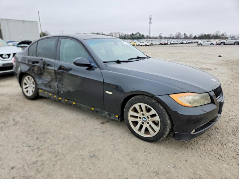 Photo 4 from auction – 2006 BMW 325 I with VIN WBAVB13566KR65713