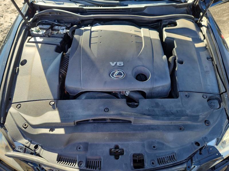 Photo 11 from auction – 2011 LEXUS IS with VIN JTHCF5C25B5050550