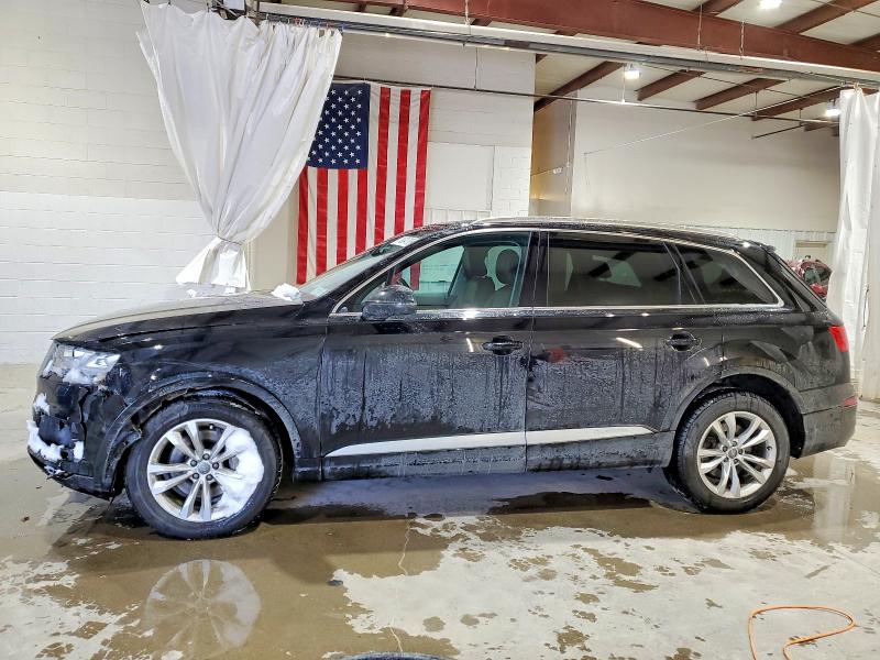 AUDI Q7 PREMIUM 2018 with VIN WA1LAAF79JD030199 - Photo from auction