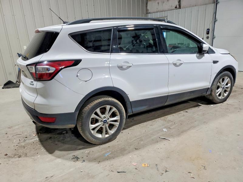 Photo 3 from auction – 2018 FORD ESCAPE with VIN 1FMCU0GD8JUC36878