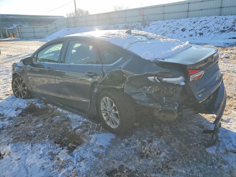 Photo 2 from auction – 2020 FORD FUSION with VIN 3FA6P0HD2LR231148