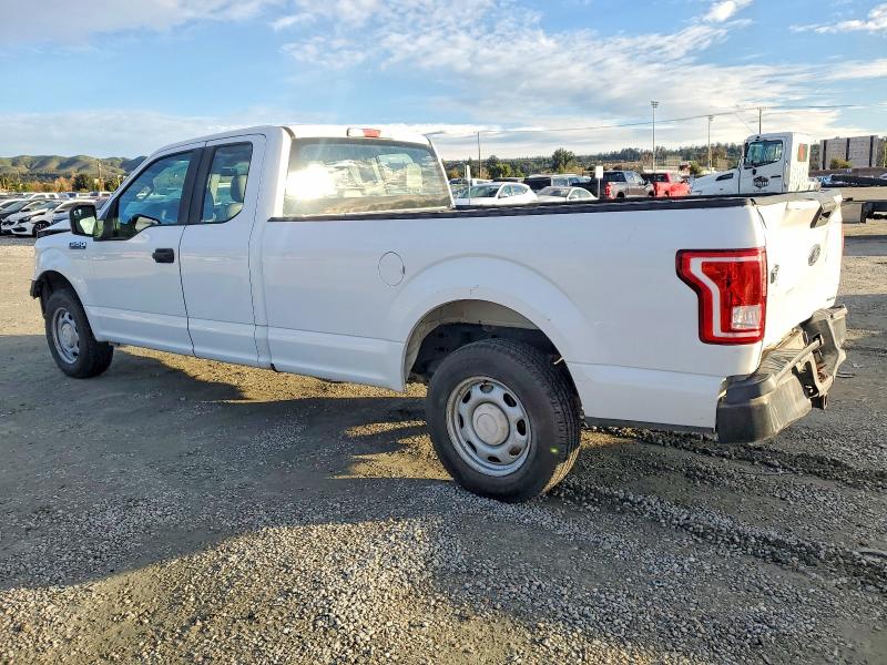 Photo 2 from auction – 2016 FORD F150 SUPER with VIN 1FTFX1CF9GKF70797