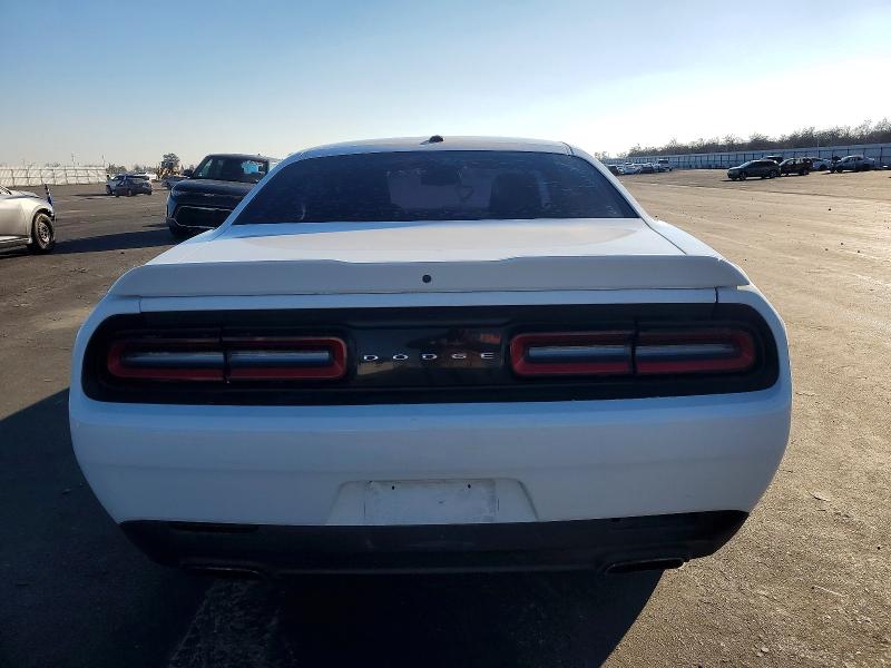 Photo 6 from auction – 2018 DODGE CHALLENGER with VIN 2C3CDZAG8JH122043