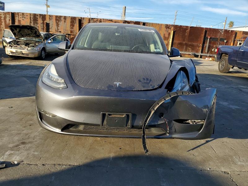 Photo 5 from auction – 2022 TESLA MODEL Y with VIN 7SAYGDEE0NF307772