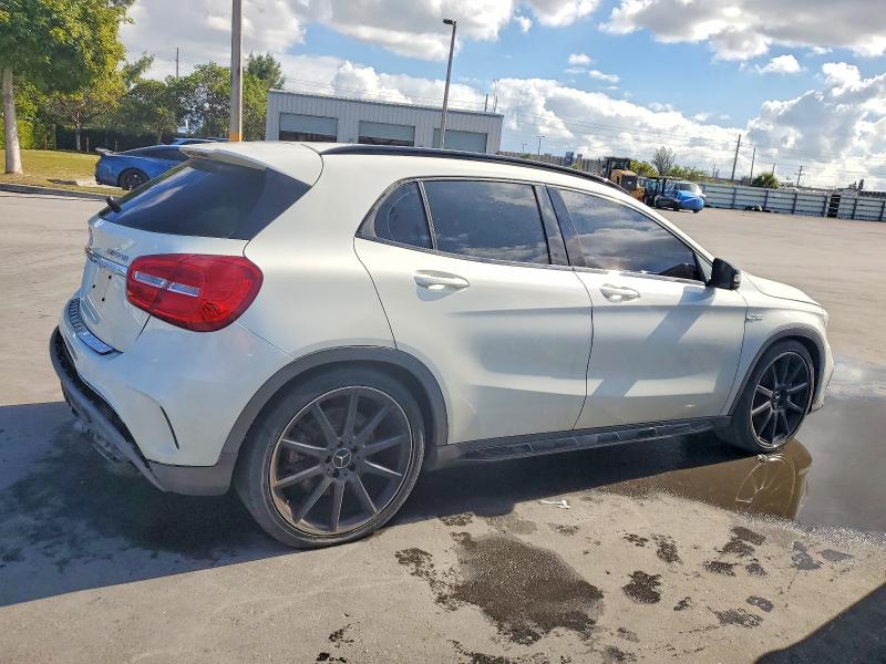 Photo 3 from auction – 2015 MERCEDES-BENZ GLA 45 AMG with VIN WDDTG5CB3FJ054226
