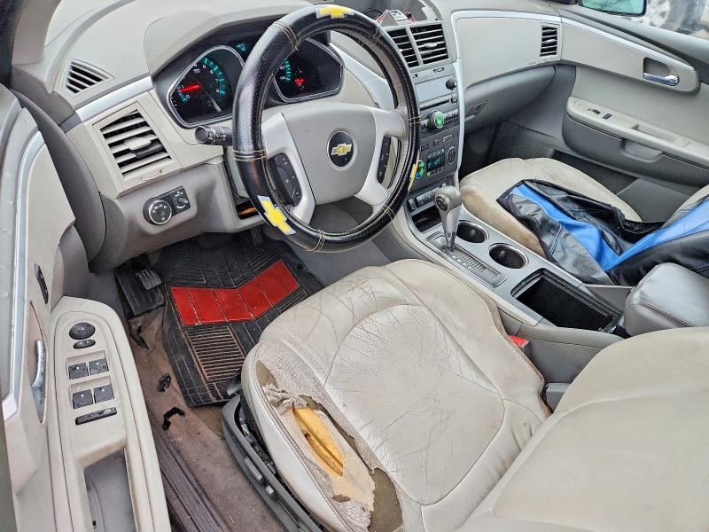 Photo 8 from auction – 2011 CHEVROLET TRAVERSE L with VIN 1GNKRJEDXBJ391680