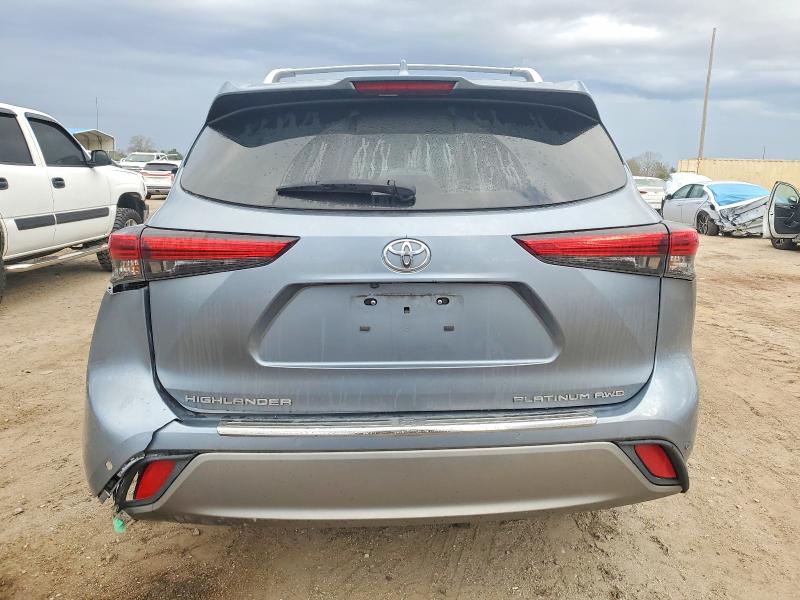 Photo 6 from auction – 2022 TOYOTA HIGHLANDER with VIN 5TDFZRBH4NS257593