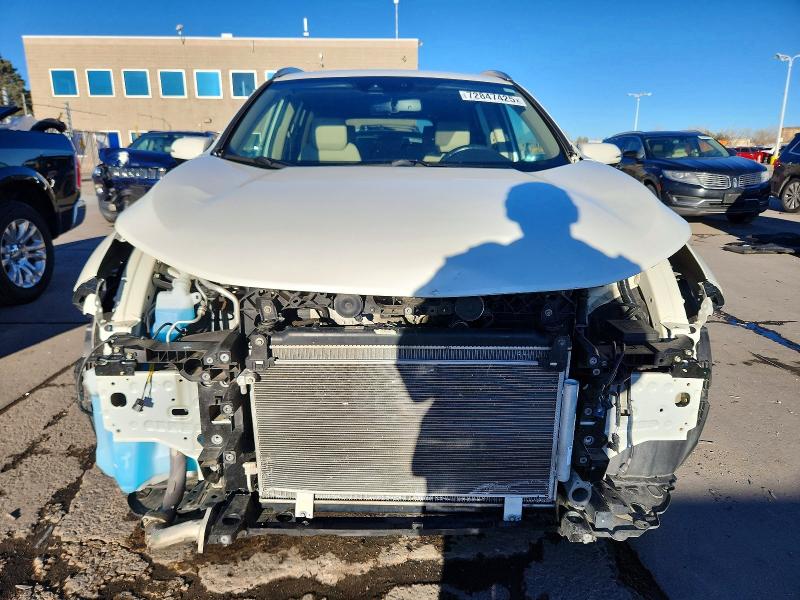 Photo 5 from auction – 2017 HONDA CR-V with VIN 2HKRW2H94HH625942