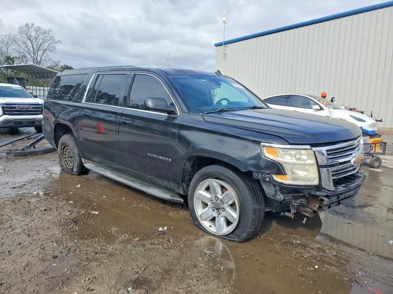 Photo 4 from auction – 2015 CHEVROLET SUBURBAN C with VIN 1GNSCJKC9FR225669