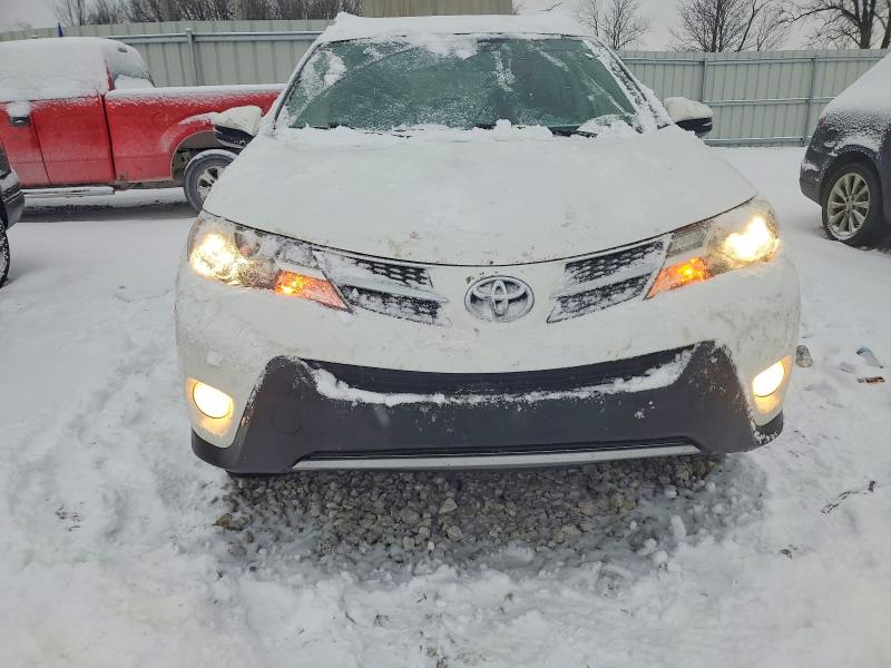 Photo 5 from auction – 2015 TOYOTA RAV4 with VIN JTMRFREV9FD100016