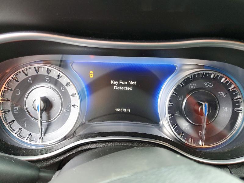 Photo 9 from auction – 2018 CHRYSLER 300 LIMITE with VIN 2C3CCAKG8JH177529