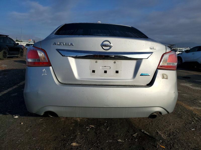 Photo 6 from auction – 2013 NISSAN ALTIMA 2.5 with VIN 1N4AL3AP4DN464772