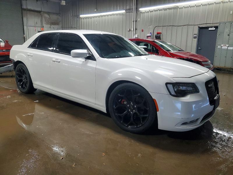 Photo 4 from auction – 2017 CHRYSLER 300 S with VIN 2C3CCABG6HH662844