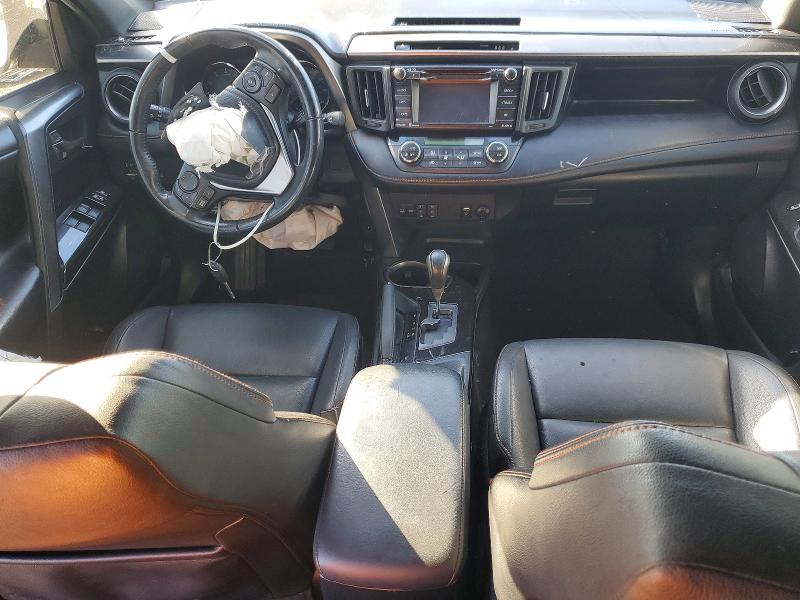 Photo 8 from auction – 2018 TOYOTA RAV4 SE with VIN JTMNFREVXJJ156331
