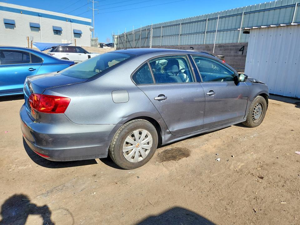 Photo 3 from auction – 2012 VOLKSWAGEN JETTA BASE with VIN 3VW2K7AJ2CM458415