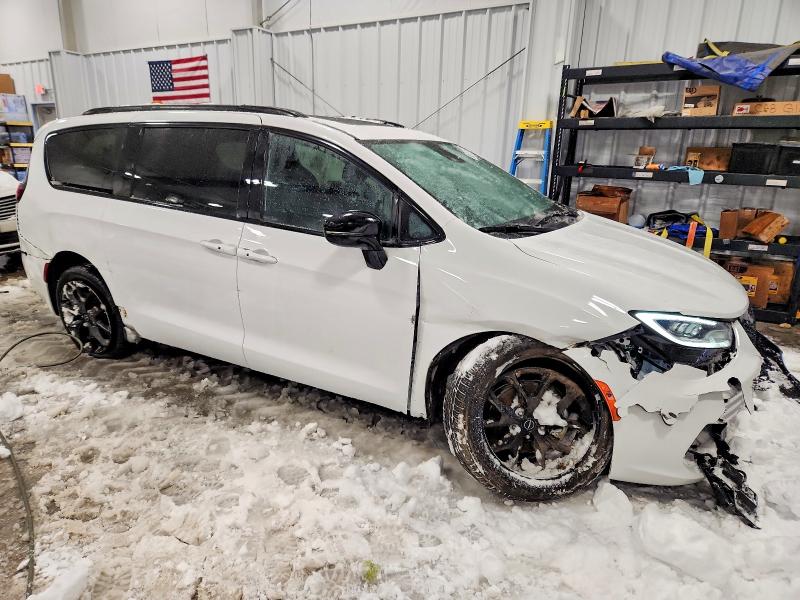 Photo 4 from auction – 2025 CHRYSLER PACIFICA L with VIN 2C4RC1GG6SR560976