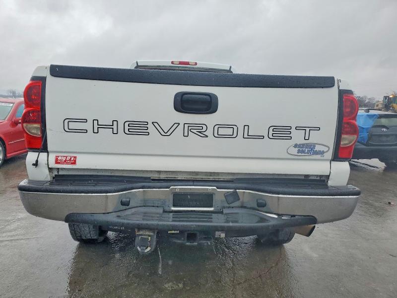Photo 6 from auction – 2004 CHEVROLET SILVERADO with VIN 1GCHK24UX4E133329