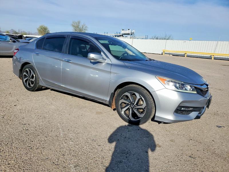 Photo 4 from auction – 2017 HONDA ACCORD with VIN 1HGCR2F99HA048902
