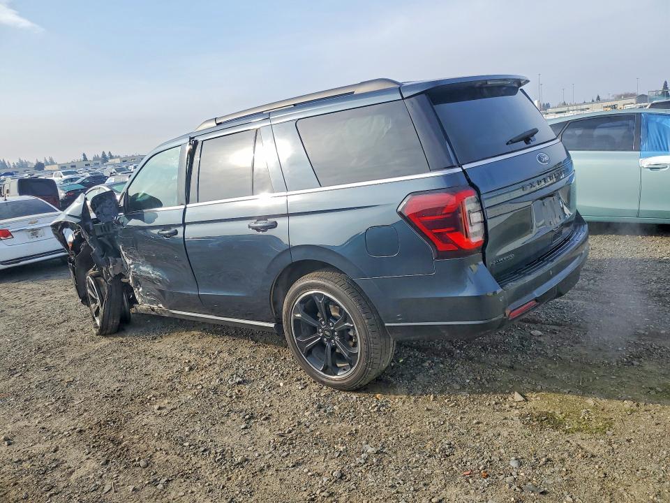 Photo 2 from auction – 2024 FORD EXPEDITION with VIN 1FMJU2A87REA68171