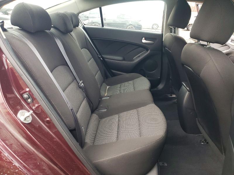Photo 10 from auction – 2017 KIA FORTE LX with VIN 3KPFK4A70HE039388