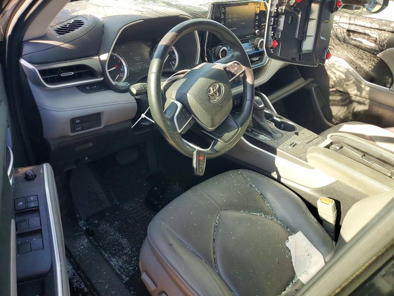 Photo 8 from auction – 2022 TOYOTA HIGHLANDER with VIN 5TDGZRAH1NS124599