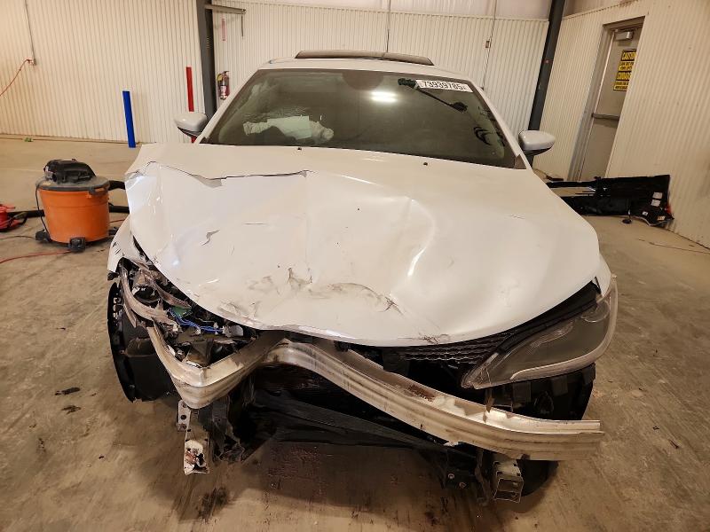 Photo 5 from auction – 2015 CHRYSLER 200 with VIN 1C3CCCABXFN568584