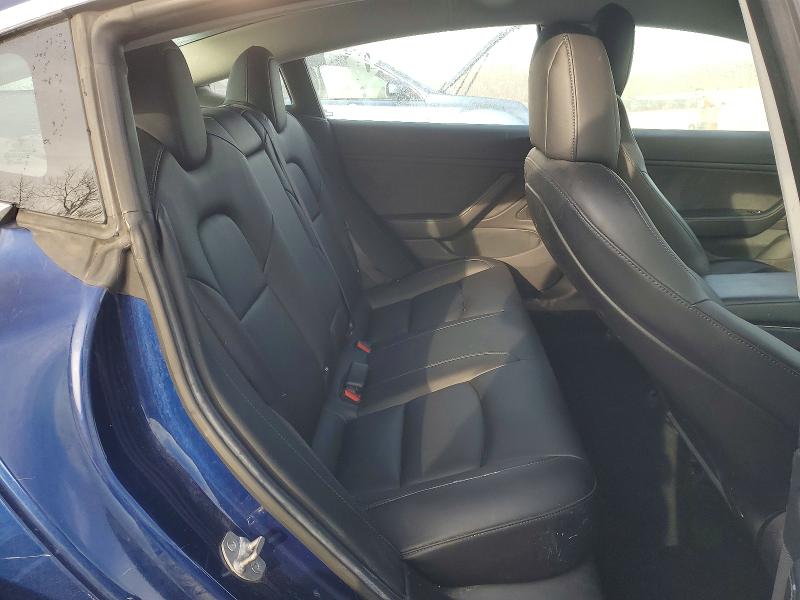 Photo 10 from auction – 2018 TESLA MODEL 3 with VIN 5YJ3E1EA0JF032553