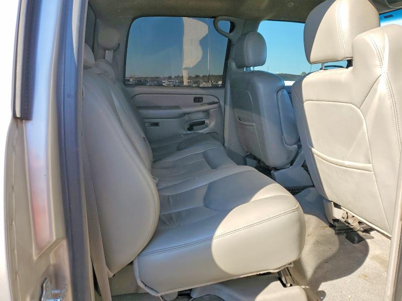 Photo 10 from auction – 2004 CHEVROLET SILVERADO with VIN 2GCEC13T541414121