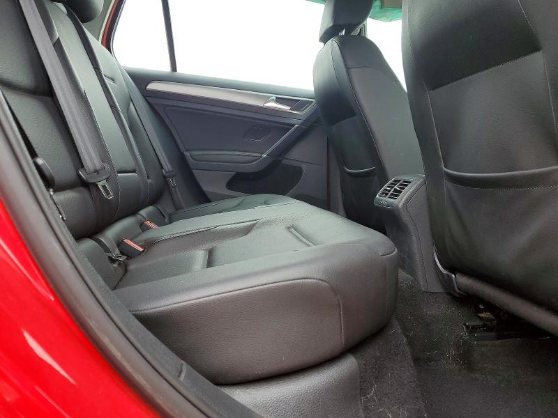 Photo 10 from auction – 2017 VOLKSWAGEN GOLF S with VIN 3VW217AU6HM033882