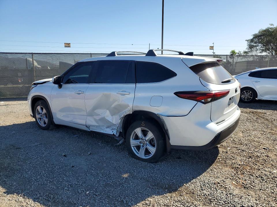 Photo 2 from auction – 2024 TOYOTA HIGHLANDER with VIN 5TDZARAH8RS532054
