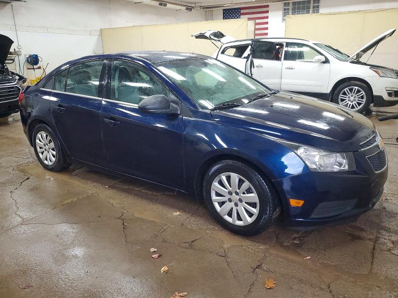 Photo 4 from auction – 2011 CHEVROLET CRUZE LS with VIN 1G1PD5SH0B7226982