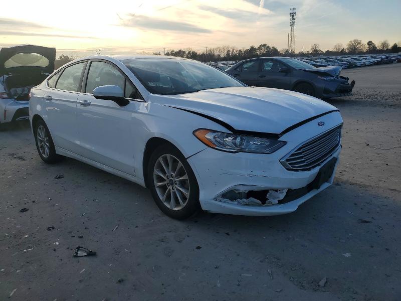 Photo 4 from auction – 2017 FORD FUSION SE with VIN 3FA6P0H71HR411352