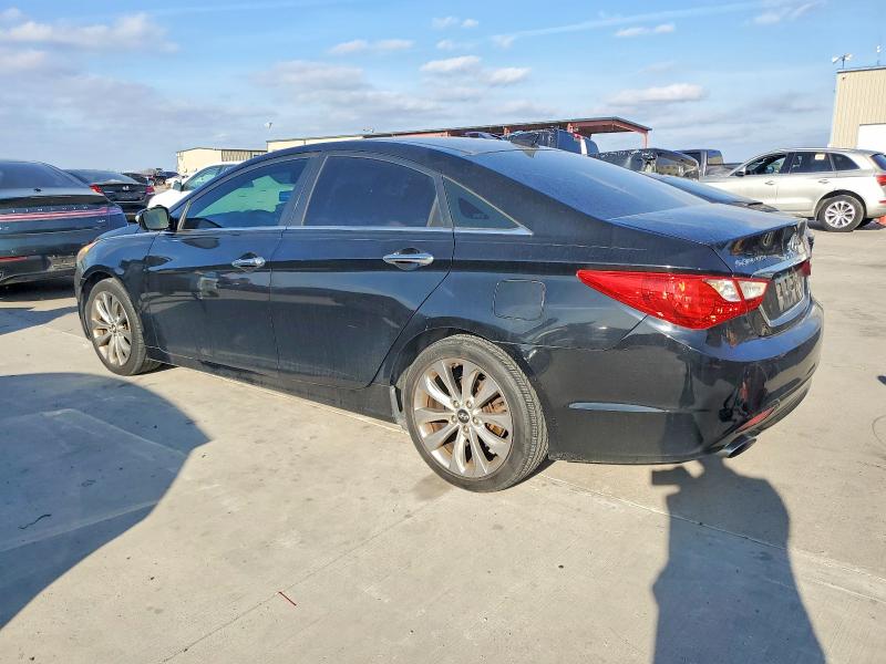 Photo 2 from auction – 2012 HYUNDAI SONATA SE with VIN 5NPEC4AB6CH472439
