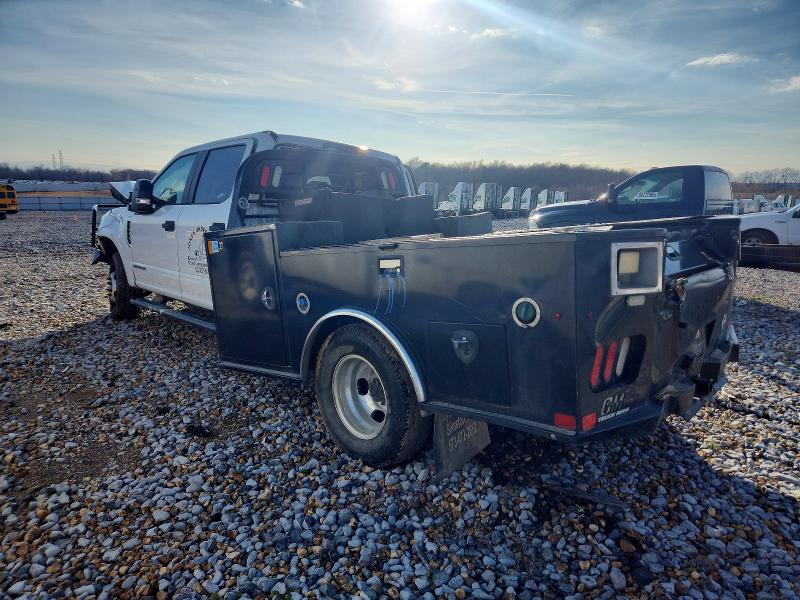 Photo 2 from auction – 2018 FORD F350 with VIN 1FD8W3HT6JEB16062