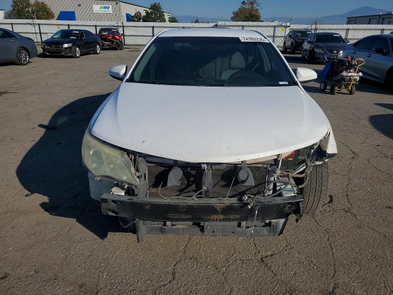 Photo 5 from auction – 2014 TOYOTA CAMRY L with VIN 4T4BF1FKXER363350
