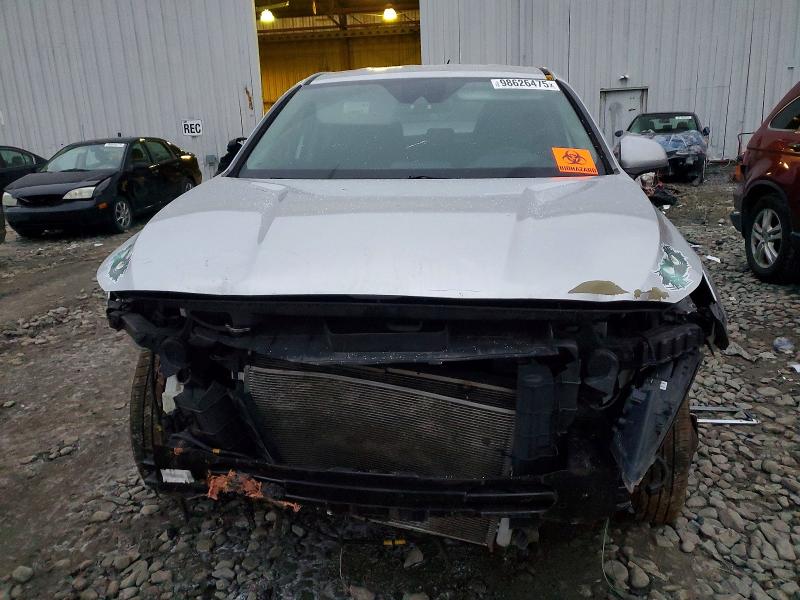 Photo 5 from auction – 2019 HYUNDAI SANTA FE S with VIN 5NMS23AD7KH038771