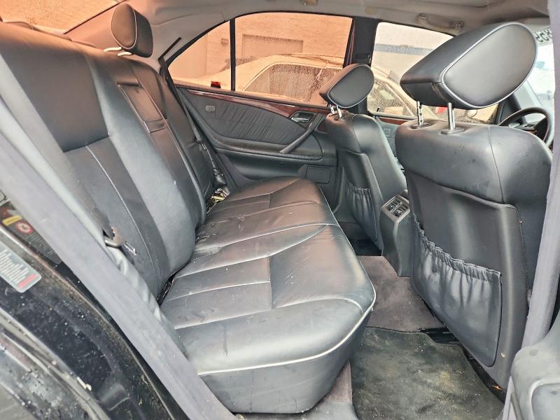 Photo 10 from auction – 2001 MERCEDES-BENZ E with VIN WDBJF70J21X061541