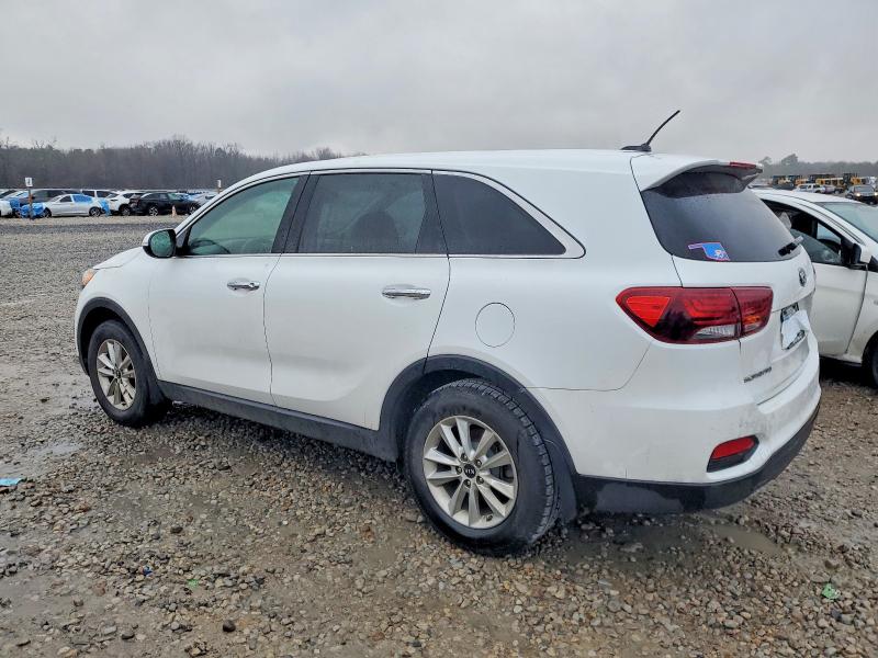 Photo 2 from auction – 2019 KIA SORENTO with VIN 5XYPG4A3XKG511142